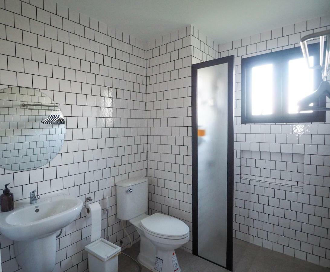 Wiw Mini Hotel Bangkok Esterno foto